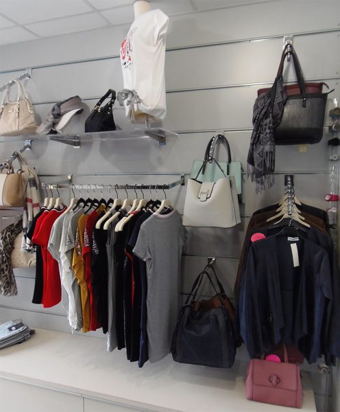 Collection de prêt à porter féminin – Côté Péné Collection de prêt à porter féminin - Côté Péné