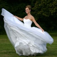 Nettoyage robe de mariée - Pressing de la Source